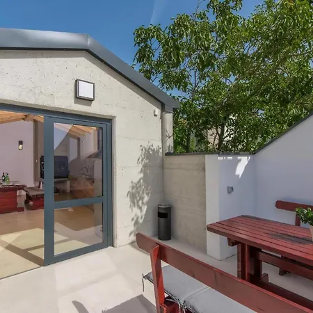 Apartamento In Pjescana Uvala Mit Gemeinschaftspool